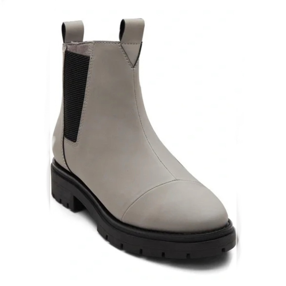 TOMS Women's Skylar Pull-On Lug-Sole Chelsea Gray Booties Shoes Size 8 NWT